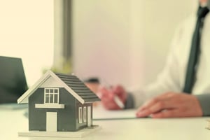 How Old Do You Have to Be in Order to Wholesale Real Estate?